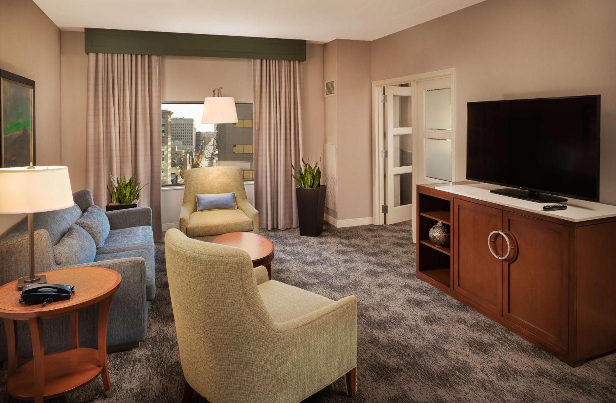 Hilton Lexington Downtown Hotel Buitenkant foto